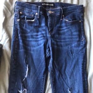 destroyed skinny jeans